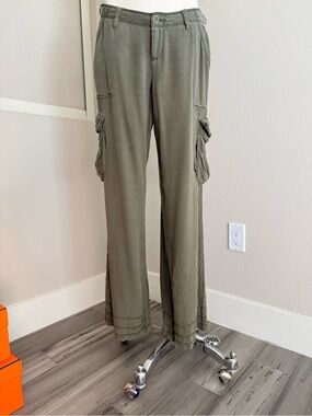 Da-Nang Olive Green Cargo Straight Leg Pants